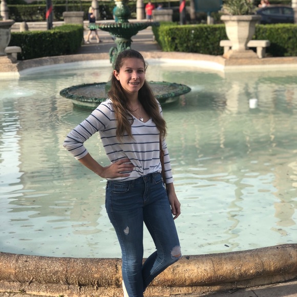 Meet your Posher, Kiara - Picture 1 of 1